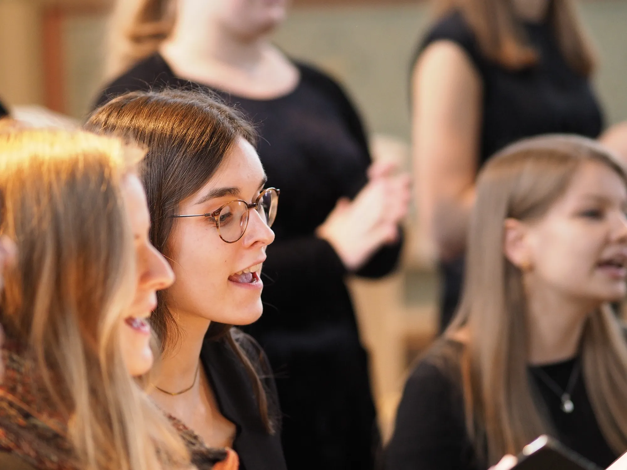 Quelle: www.chorfest-baden.de Frauen beim Singen