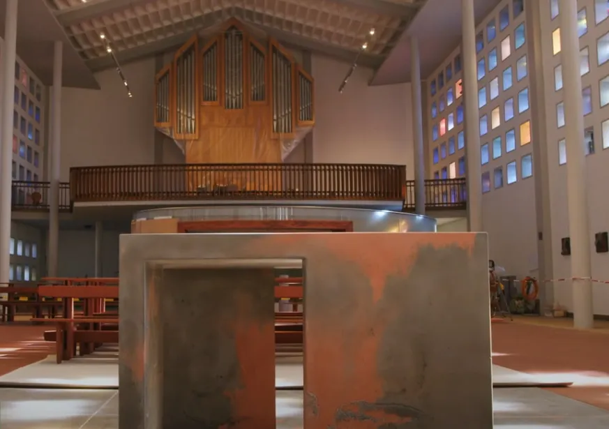 Quelle: ERB gGmbH Innenraum St. Pius mit Altar
