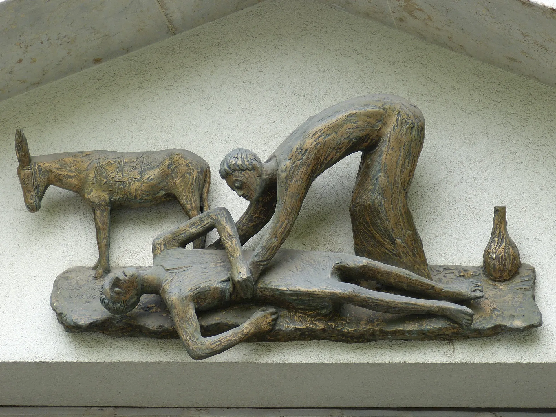Quelle: falco/Pixabay Skulptur Szene Barmherziger Samariter