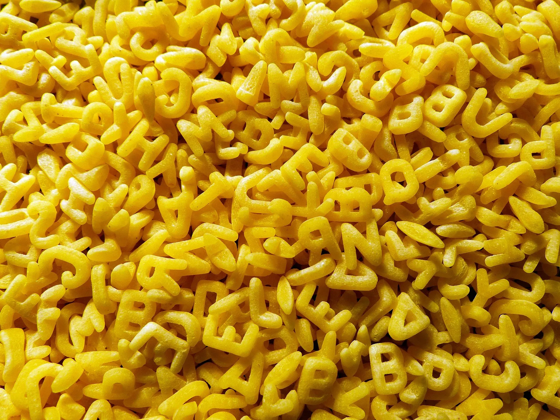Quelle: bernswaelz/pixabay Nudeln in Form von Buchstaben